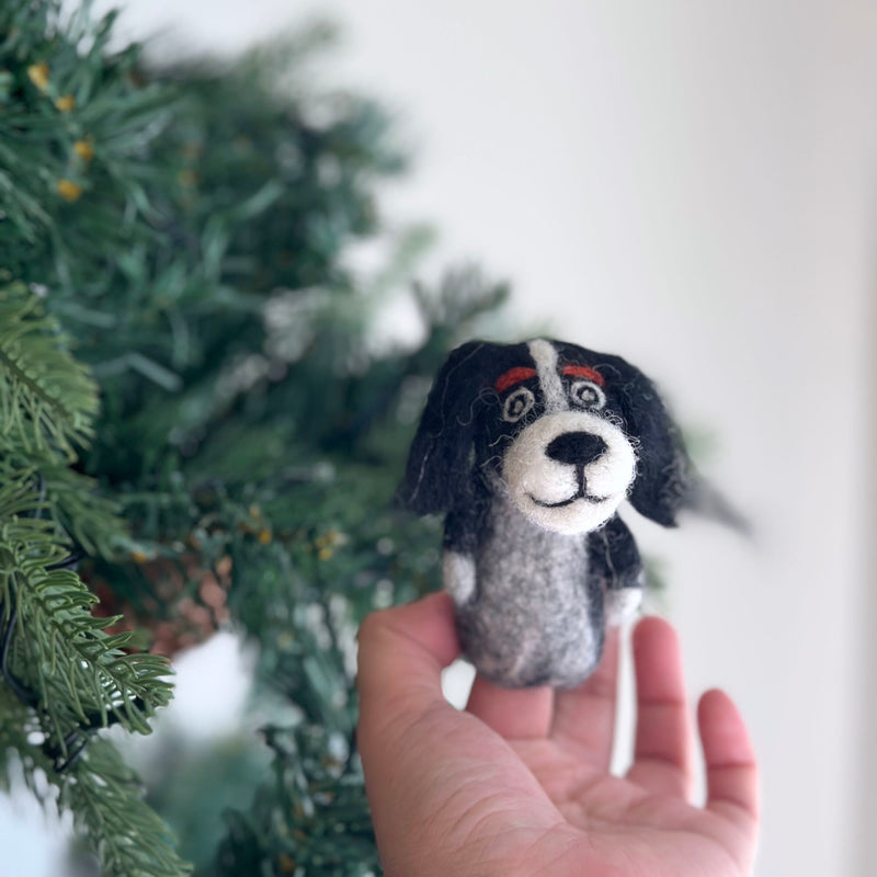 Cavalier King Charles Spaniel finger puppet - Black