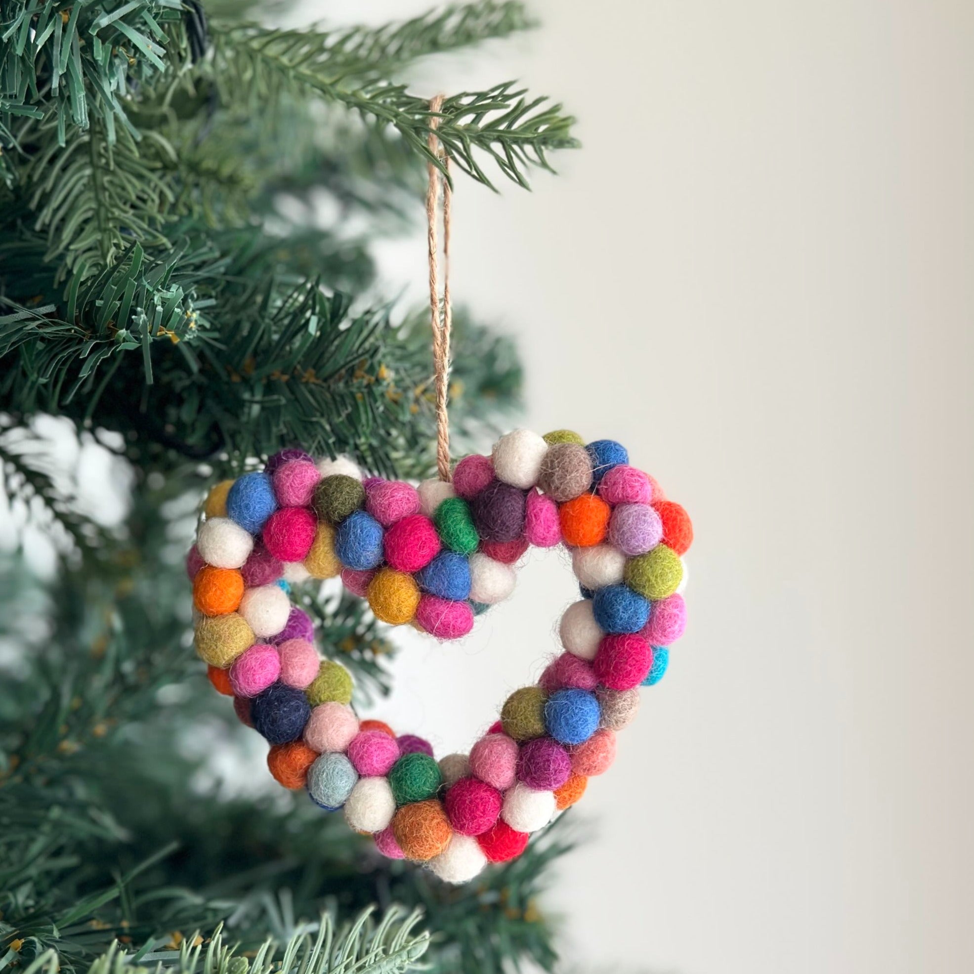 180 Best Felt Christmas Ornaments 2024 - Ganapati Crafts Co.