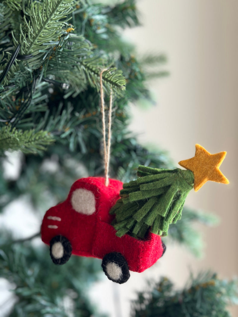 Felt Pickup Truck with Christmas Tree Ornament, Christmas Farm, Christmas Decoration, Tree Hanging Decoration