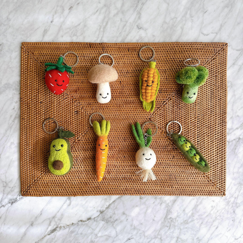 Felt Mushroom Keychain – Cute Handmade Wool Bag Charm, Eco-Friendly Zipper Pull Gift