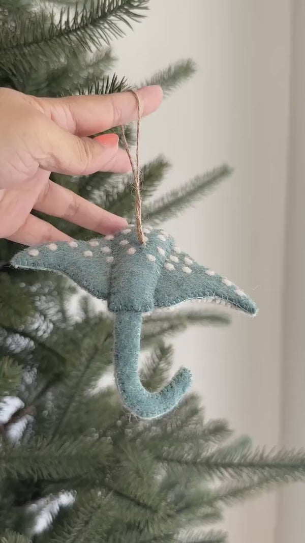 Felt Stingray Ornament with Hemp String