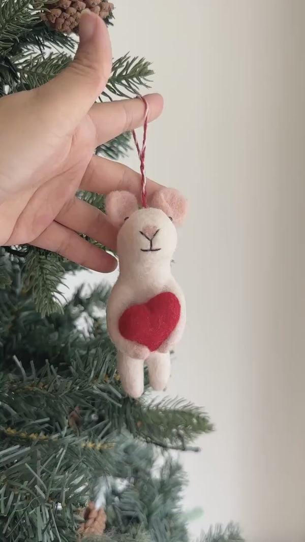 Felt Mouse Holding Heart Ornament