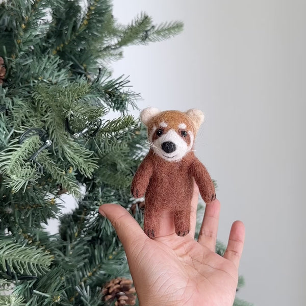 Felt Finger Puppet: Red Panda