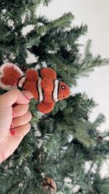 Clown Fish Finger Puppet - Wool Felt - Finding Nemo by Ganapati Crafts Co.