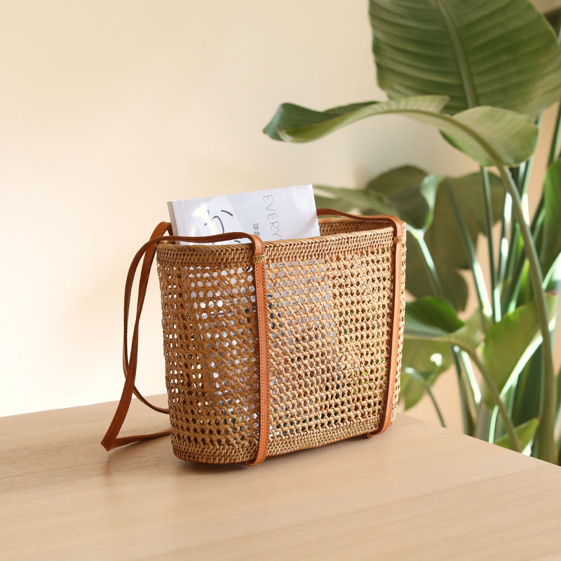 Bali Rattan Woven Tote Bag with Leather Strap For Woman｜Ganapati